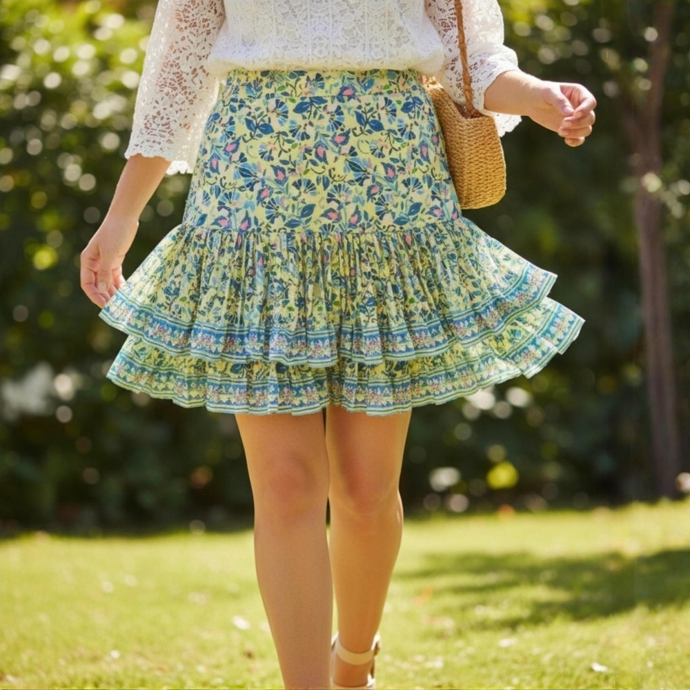 BCBGMaxAzria ✦ Floral Ruffle Mini Skirt ✦ Yellow Blue Tiered Print Lightweight 6